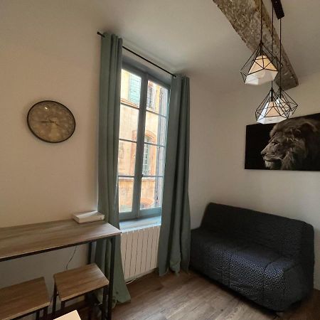 Studio En Plein Coeur Du Centre D'Arles Appartement Buitenkant foto